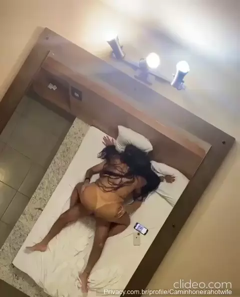 Conductor de camión hotwife teniendo sexo con su amante en el motel